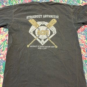 GUC AOII Alpha Omicron Pi t-shirt size large unisex comfort colors